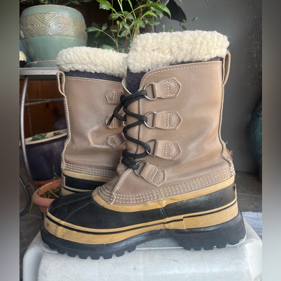 COPY - Sorel Caribou insulated heavy duty women’s boots. Size 7. EUC - Picture 7 of 14